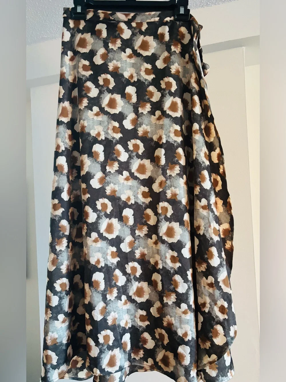 Nekane/NKN Wrap Skirt Medium - Picture 3 of 9